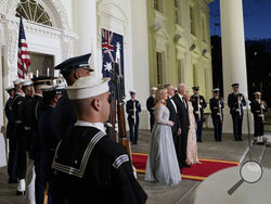  President Joe Biden and first lady Jill Biden welcome Australian Prime Minister Anthony Albanese and his partner Jodie Haydon on the North Portico of the White House for a State Dinner Wednesday, Oct. 25, 2023, in Washington. (AP Photo/Evan Vucci)